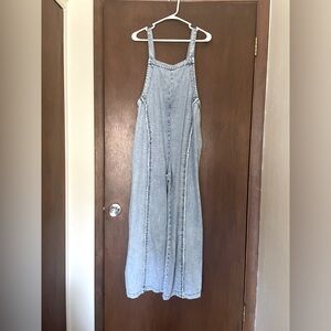 Cute modern country style overalls.